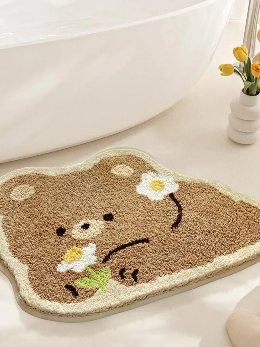 Bear Bathroom Rug Animal Bath Mat, Non-Slip Soft Shower Rug Microfiber Cute Bath